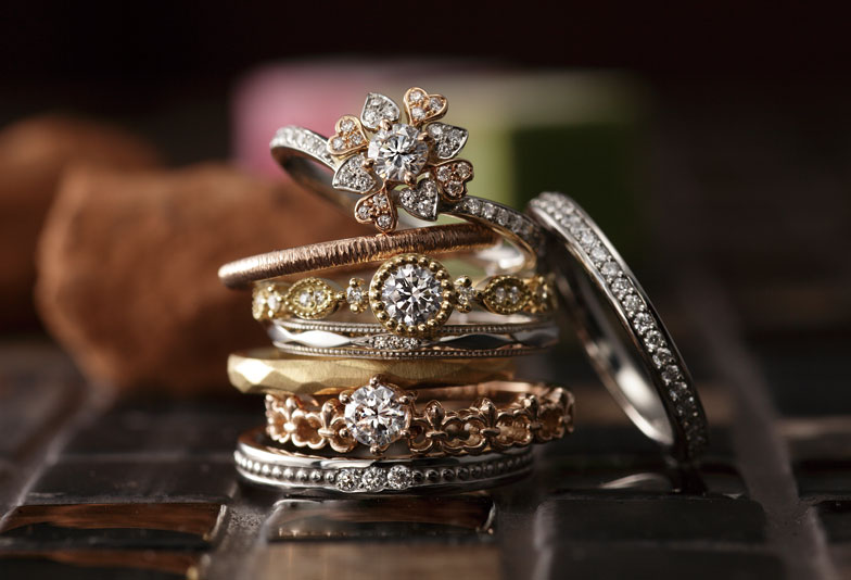【静岡市】アンティーク好きにおすすめの結婚指輪「PAVEO CHOCOLAT」の幅広いデザインが人気の秘密です